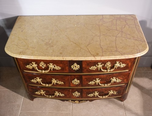 Louis XIV chest of drawers in rosewood veneer, early 18th century - 