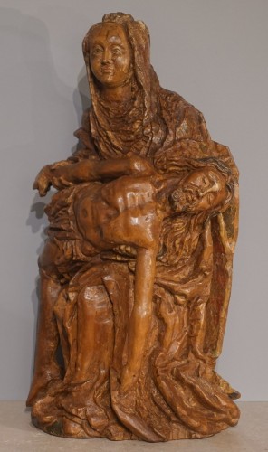 Grande Pietà ou Vierge de Pitié en tilleul sculpté Allemagne XVIe siècle - Sculpture Style Renaissance