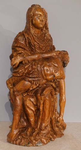 Sculpture Sculpture en Bois - Grande Pietà ou Vierge de Pitié en tilleul sculpté Allemagne XVIe siècle