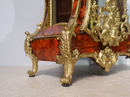 Louis XV - Small Louis XV cartel in tortoiseshell and gilded bronze Barat à Paris