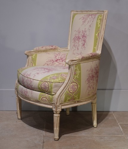 Sièges Fauteuil & Bergère - Paire de Bergères laquées Louis XVI