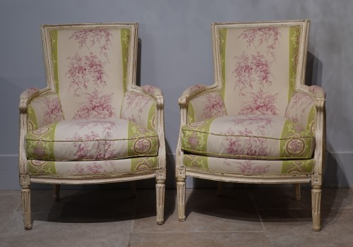 Antiquités - Pair of Louis XVI Lacquered Bergeres