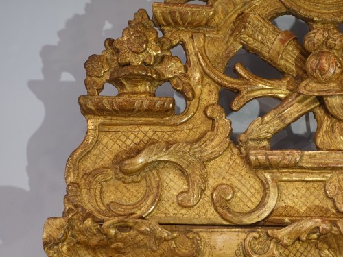 Miroirs, Trumeaux  - Miroir en bois doré d'époque Régence