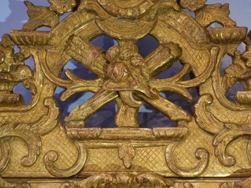 XVIIIe siècle - Miroir en bois doré d'époque Régence