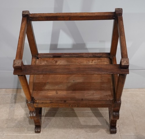 XVIe siècle et avant - Fauteuil d'apparat en noyer d'époque Renaissance