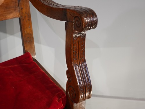  Ceremonial armchair in walnut, Renaissance period - Renaissance