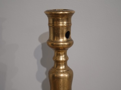 <= 16th century - Large Renaissance candlestick in solid bronze, 16th century