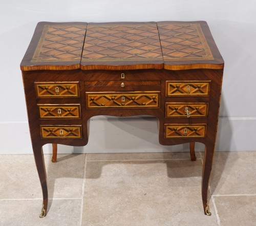 Dressing table Writing desk in marquetry stamped J.G Schlichtig - 18th century - Furniture Style Transition