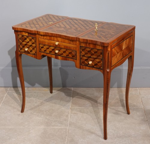 Louis XV dressing table writing desk in cubic marquetry - Furniture Style Louis XV