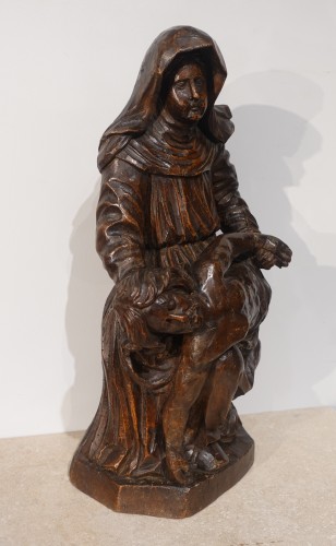 Sculpture  - Pietà in walnut from the 17th century