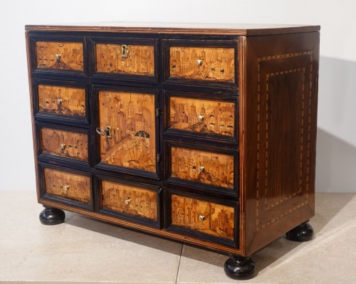 Marquetry collector’s cabinet – Augsburg 17th century - Furniture Style Louis XIII