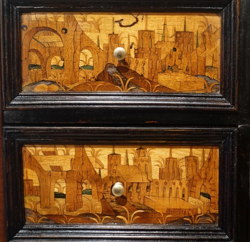 Antiquités - Marquetry collector’s cabinet – Augsburg 17th century