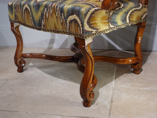17th century - Large Louis XIV period walnut armchair