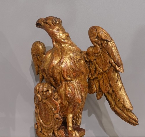 Gilded wooden sculpture representing an eagle – Italy 18th century - Louis XV