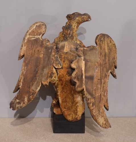 Louis XV - Gilded wooden sculpture representing an eagle – Italy 18th century