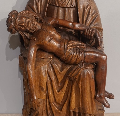 Antiquités - Pietà ou Vierge de pitié sculpture en chêne – Pays Bas circa 1520