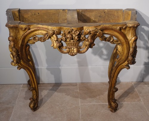 Louis XV - Console Louis XV en bois doré