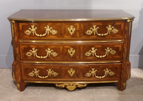 Chest of drawers attributed to Thomas Hache, early 18th century - Furniture Style French Regence