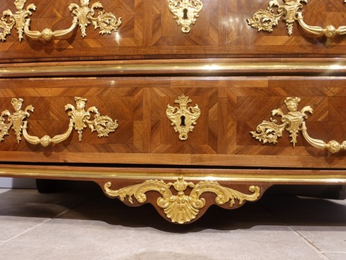 Chest of drawers attributed to Thomas Hache, early 18th century - French Regence