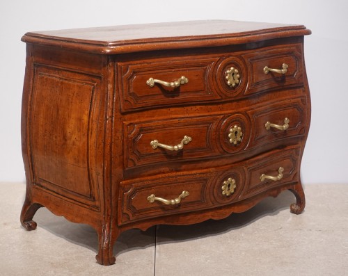 Objets de Curiosité  - Commode de Maîtrise d'époque XVIIIe