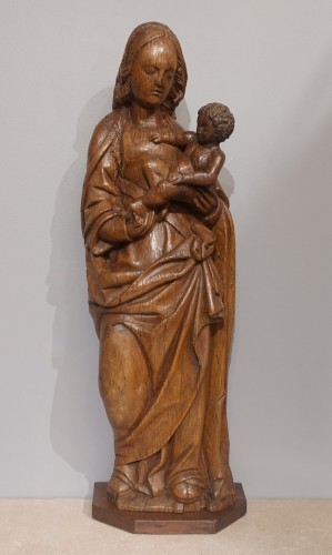 Antiquités - Vierge à l'Enfant en chêne du XVIe siècle