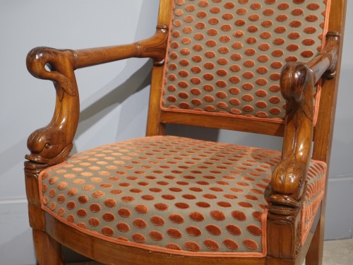 Seating  - Pair of Empire armchairs in blond mahogany - Early 19th century