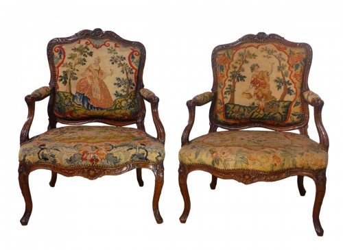 Pair of armchairs with flat backs from the Louis XV period