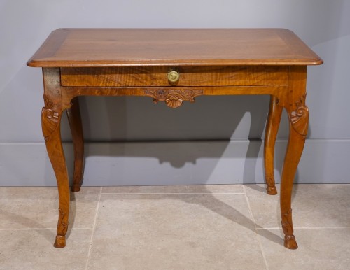 Table à jeux en noyer Louis XV - Gérardin et Cie