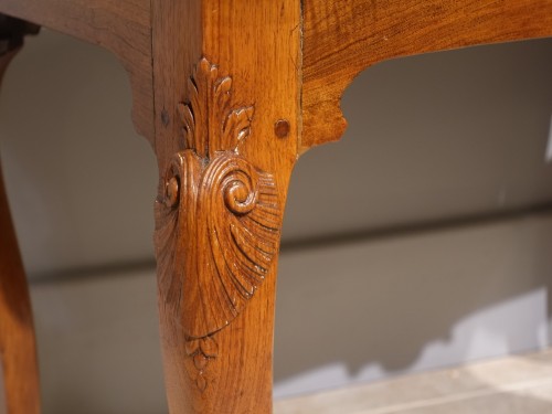 Table à jeux en noyer Louis XV - Louis XV