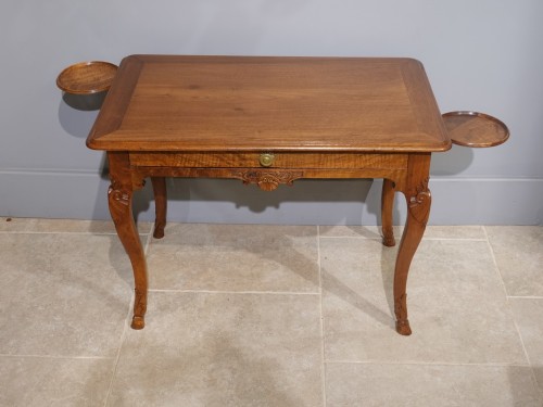 Antiquités - Table à jeux en noyer Louis XV