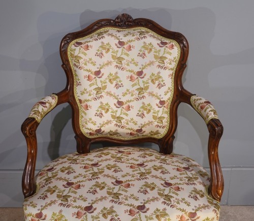Sièges Fauteuil & Bergère - Paire de cabriolets Louis XV en noyer
