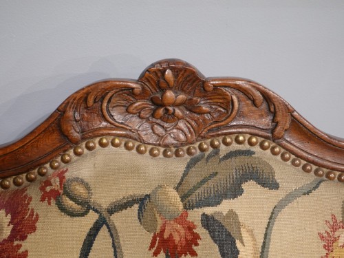 Louis XV - Pair of Louis XV Armchairs &#039;&#039;à la Reine&#039;&#039;