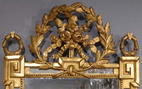 Miroir Louis XVI en bois doré d'époque XVIIIe - Miroirs, Trumeaux Style Louis XVI