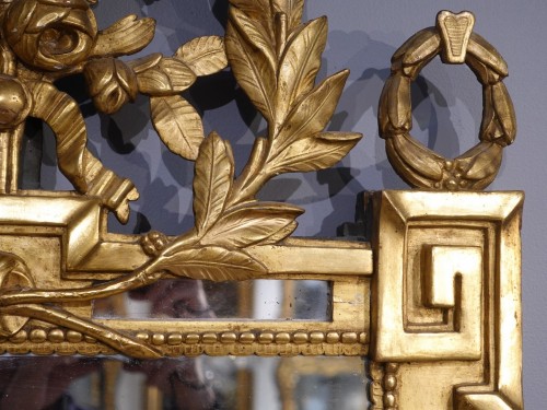 Miroirs, Trumeaux  - Miroir Louis XVI en bois doré d'époque XVIIIe