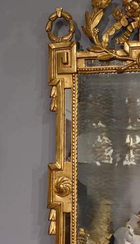 Louis XVI - Miroir Louis XVI en bois doré d'époque XVIIIe