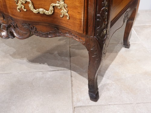 Commode Louis XV par Pierre Hache (1705 – 1776) - Louis XV