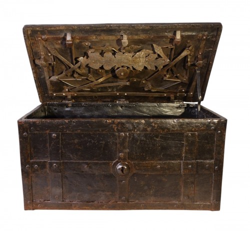 Nuremberg Chest – 17th Century