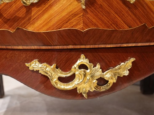 Antiquités - Commode d'entre-deux estampillée J. BIRCKLE d'époque XVIIIe