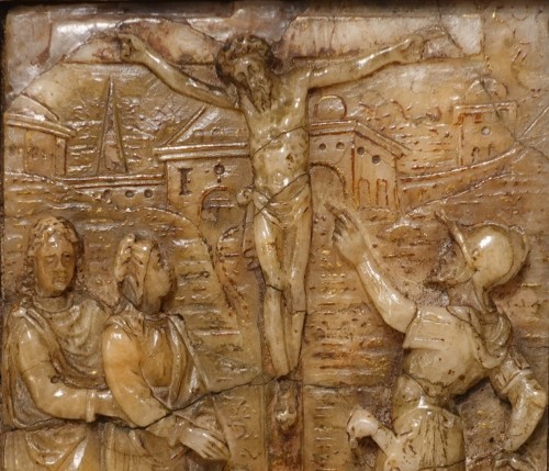 Alabaster Bas-Relief of the Crucifixion, Mechelen, 17th Century - Religious Antiques Style Louis XIII