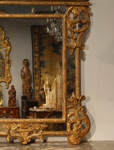 Miroir Régence à parecloses en bois doré d'époque XVIIIe - Régence