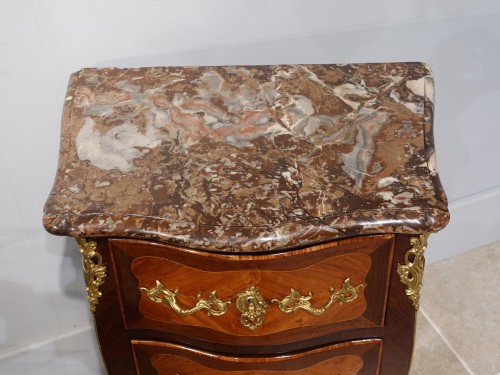 XVIIIe siècle - Commode estampillée IB HEDOUIN d'époque XVIIIe