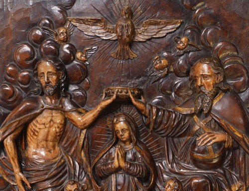 Couronnement de la Vierge – Bas-relief polychrome Époque XVIIe siècle - Sculpture Style Louis XIII