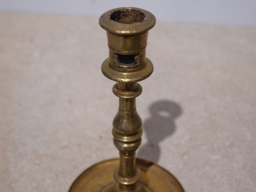 Bougeoir gothique en bronze massif fin XVe début XVIe - Gérardin et Cie