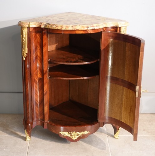 18th century - A Carel-stamped floral marquetry corner cabinet