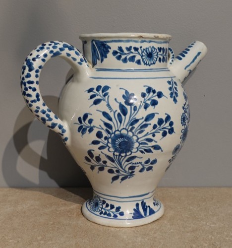 18th century - Pair of 18th Century Nevers Faience Apothecary Jars