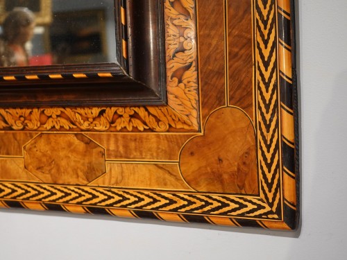 Miroirs, Trumeaux  - Miroir marqueté attribué à Noël Hache, époque XVIIe siècle