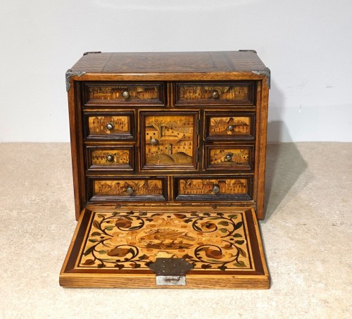 Cabinet Augsbourg d'époque XVIIe siècle - Mobilier Style Louis XIII