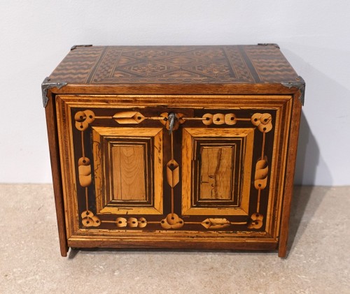 Mobilier Cabinet & Coffre - Cabinet Augsbourg d'époque XVIIe siècle