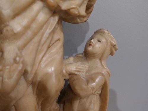 Antiquités - Vierge à l'Enfant avec deux orants en albâtre, Trapani XVIIe siècle