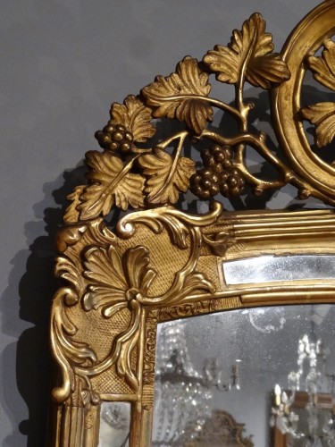 Mirrors, Trumeau  - Early18th Century Giltwood Mirror